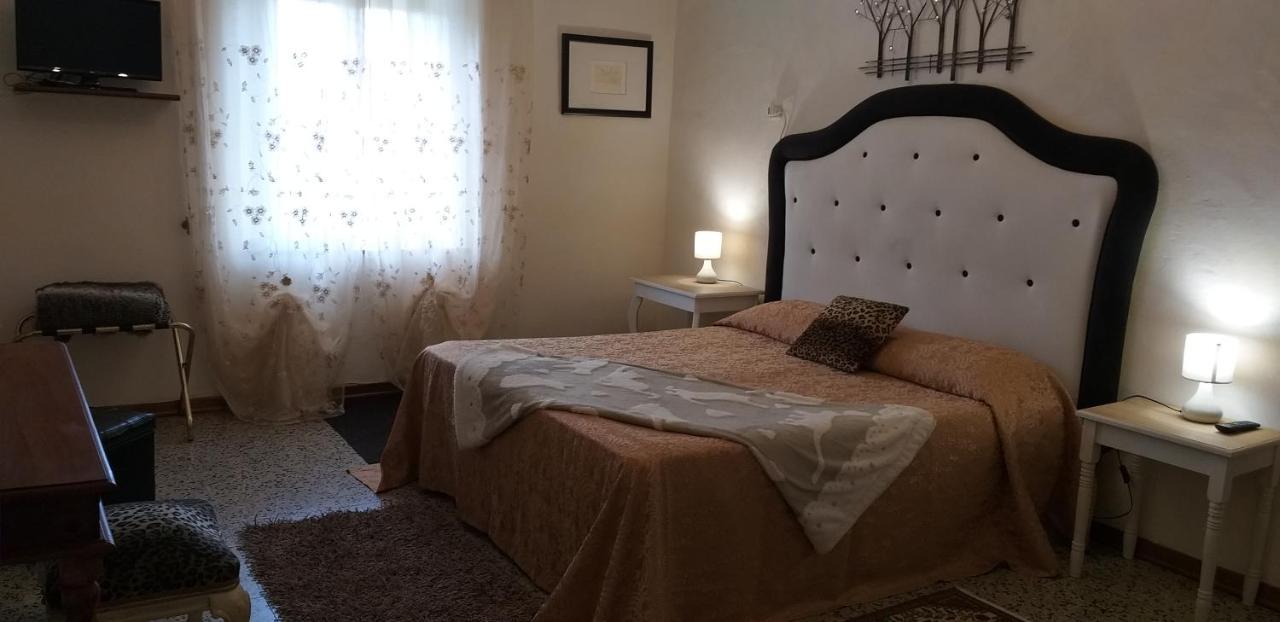 La Cascina Della Grotta Di Tufo Panzió San Valentino  Kültér fotó