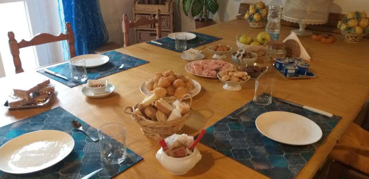 La Cascina Della Grotta Di Tufo Panzió San Valentino  Kültér fotó